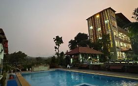 Arav Resort